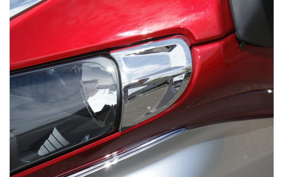 Хромированные уголки фар CONTOUR (Пара) для Honda GL1800 45-1299