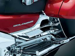 Хромированные  накладки на крышки аккумуляторного отсека (пара) для Honda GL1800 Gold Wing 7368