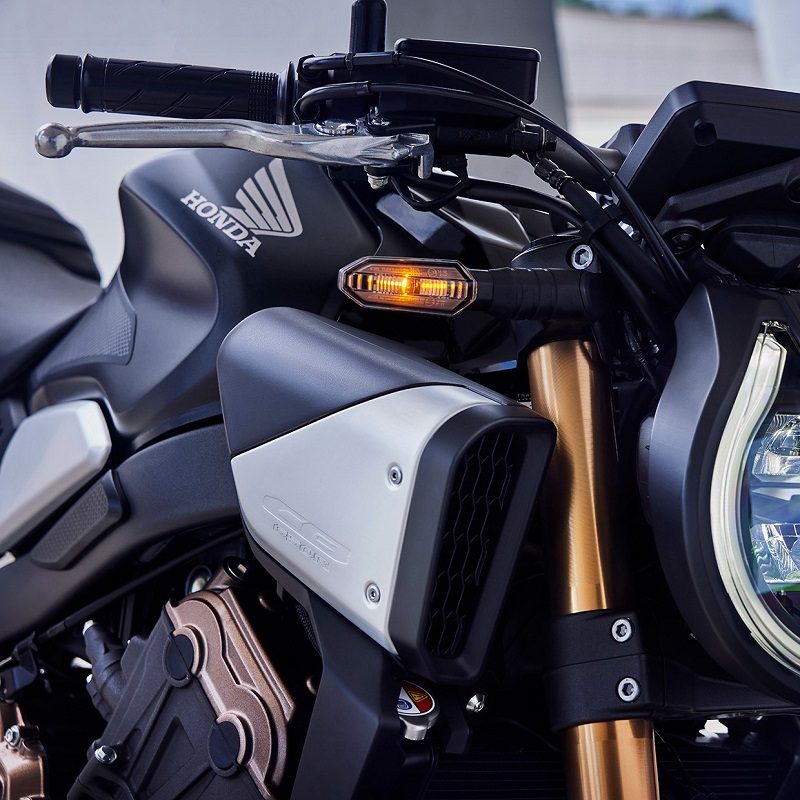 Оригинальная накладка кожуха для Honda CB650R (2024 - н.в.)