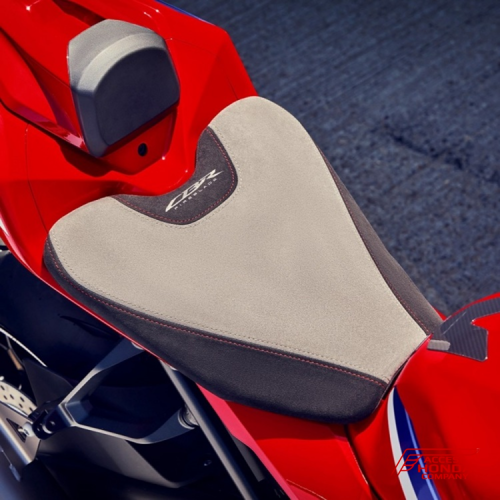 Оригинальное комфортное сиденье из алькантары для Honda CBR1000RR-R (08R72MKRD10) Оригинальное комфортное сиденье из алькантары для Honda CBR1000RR-R (08R72MKRD10)
